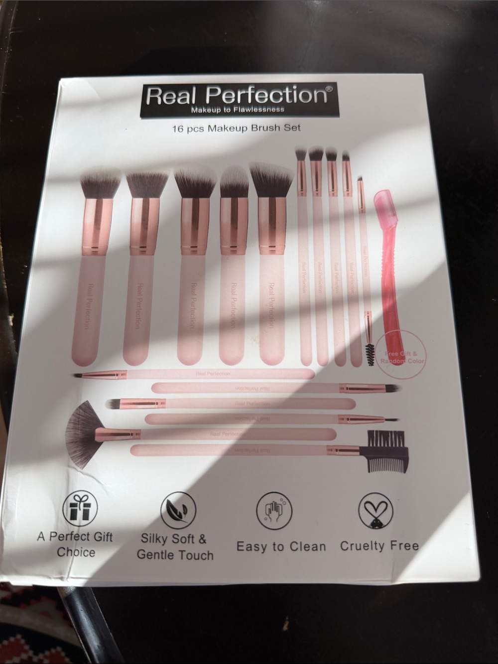 Real Perfection 16-Piece Pink Makeup Brush Set